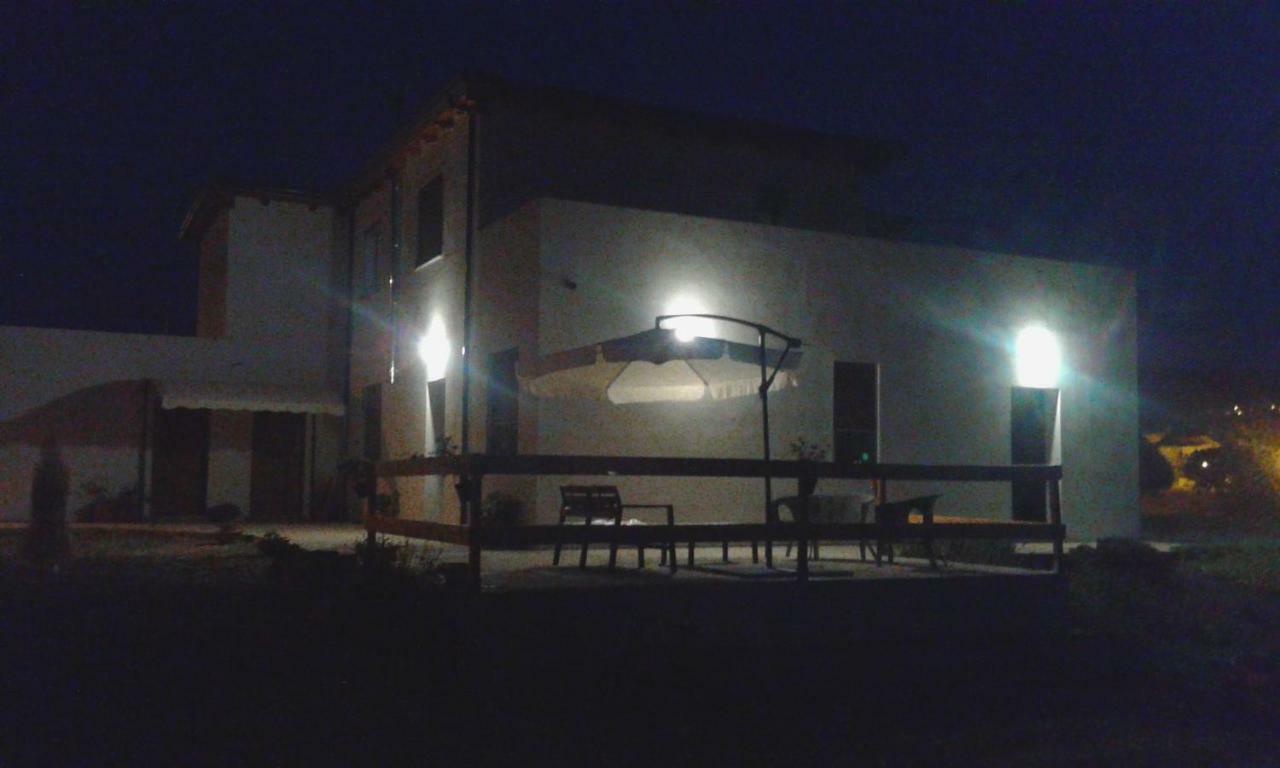 Alma Bed & Breakfast Sennariolo Kültér fotó
